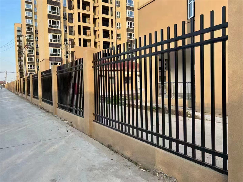 圍墻護(hù)欄